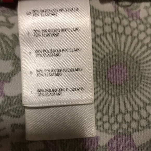 The North face women’s cap sleeve V-neck  activewear top size M sleeveless - Picture 7 of 9